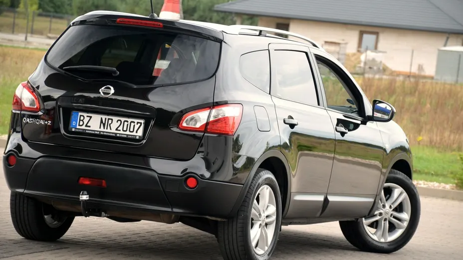 NISSAN Qashqai+2 -