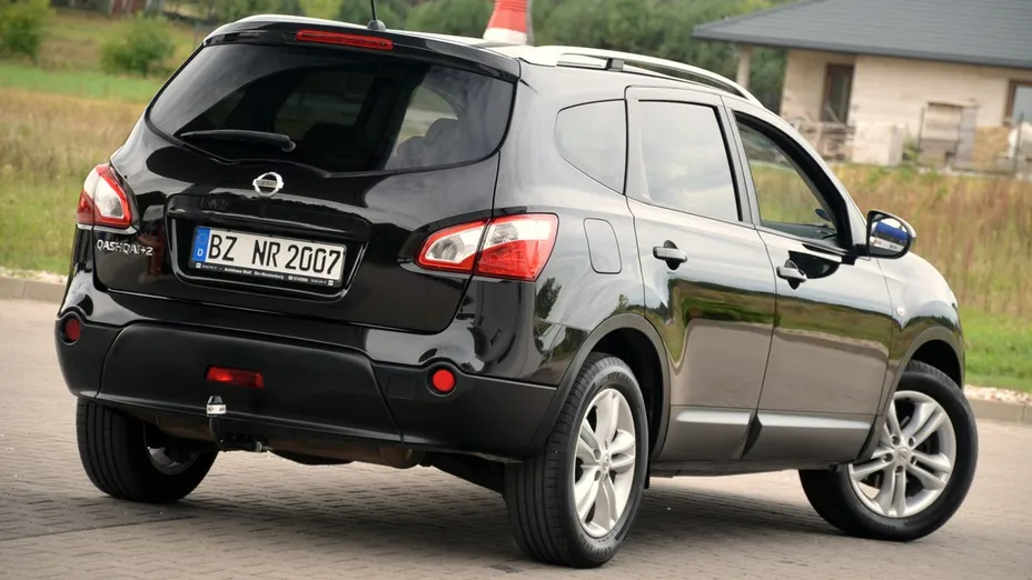 NISSAN Qashqai+2 -