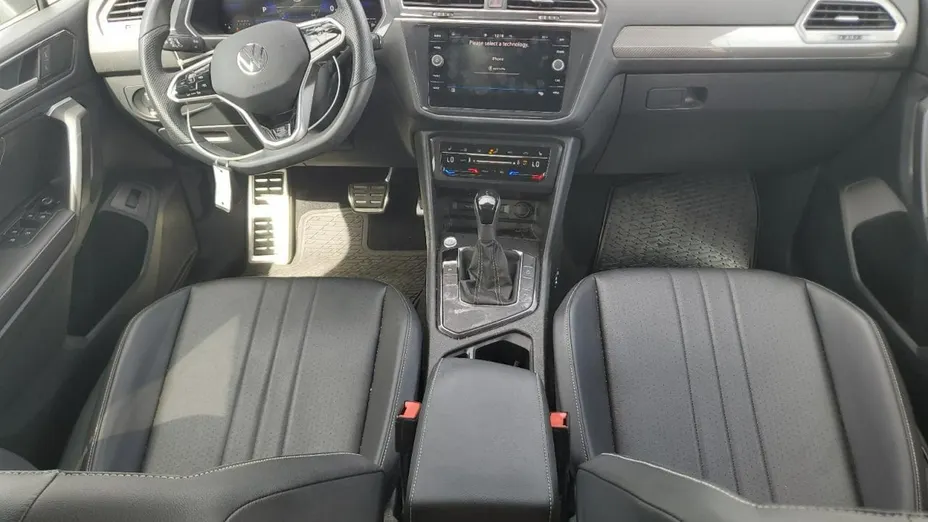 VOLKSWAGEN Tiguan -