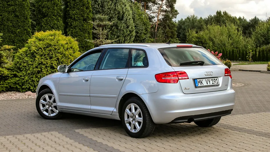 AUDI A3 Sportback -