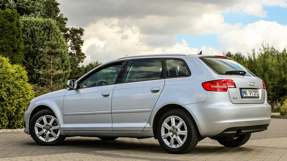 AUDI A3 Sportback -
