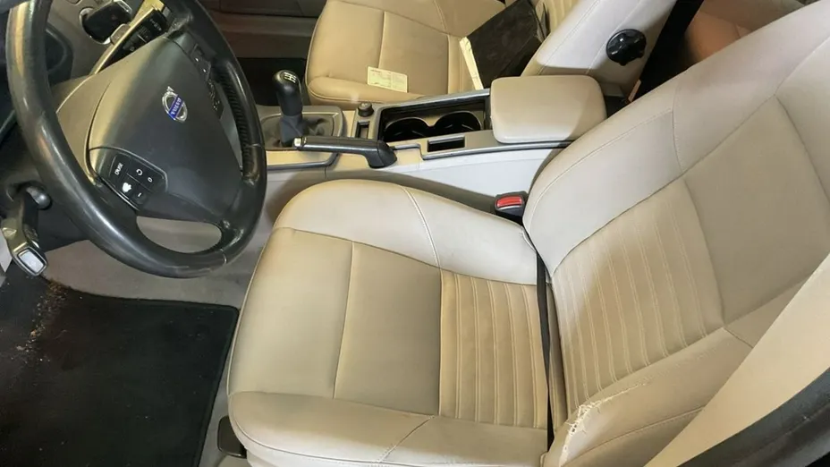 VOLVO V50 -