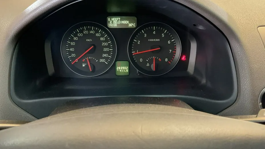 VOLVO V50 -