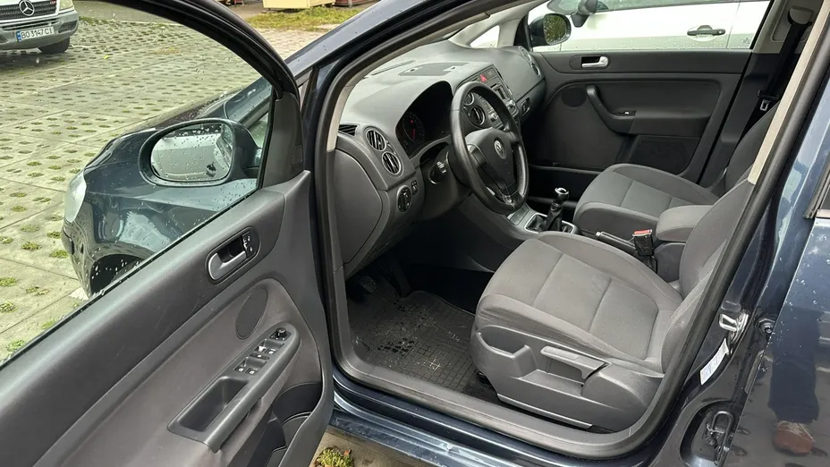 VOLKSWAGEN Golf Plus -