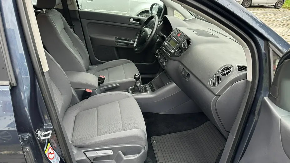 VOLKSWAGEN Golf Plus -
