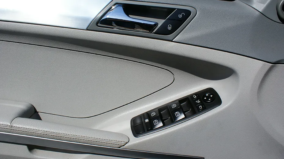 MERCEDES-BENZ ML -