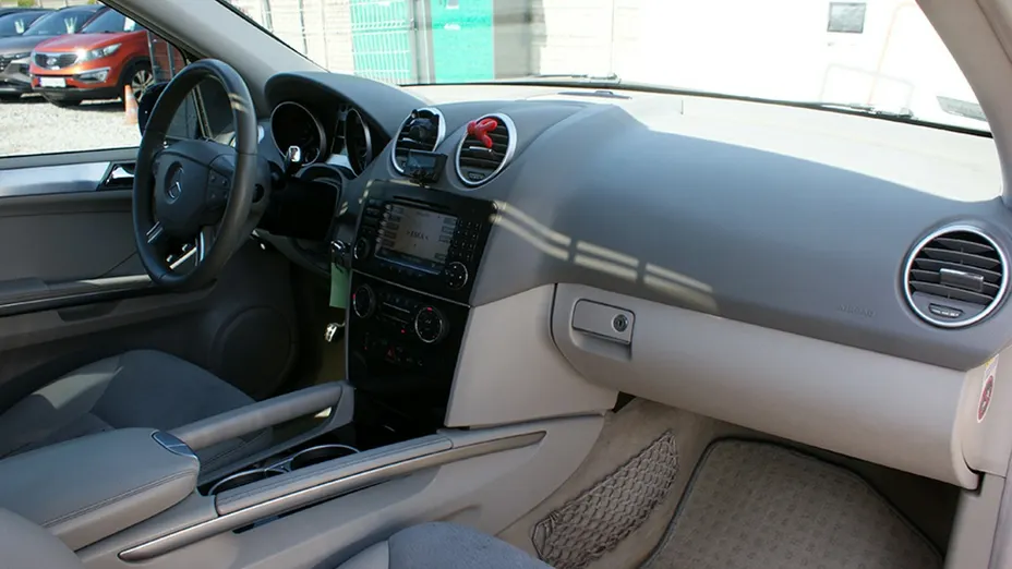 MERCEDES-BENZ ML -