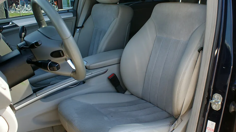 MERCEDES-BENZ ML -