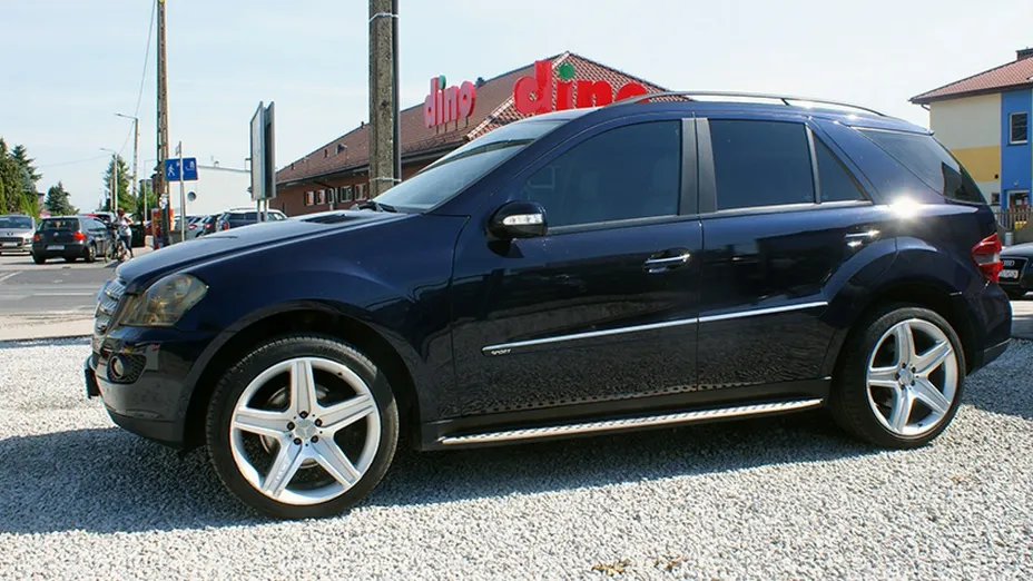 MERCEDES-BENZ ML -