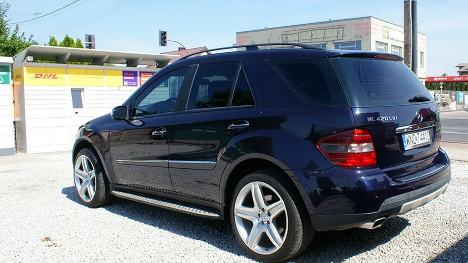 MERCEDES-BENZ ML -