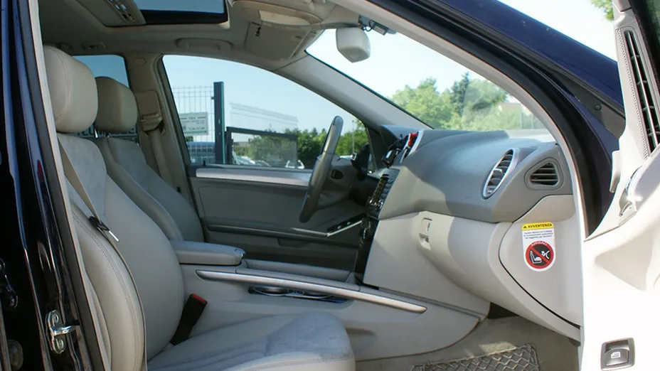 MERCEDES-BENZ ML -