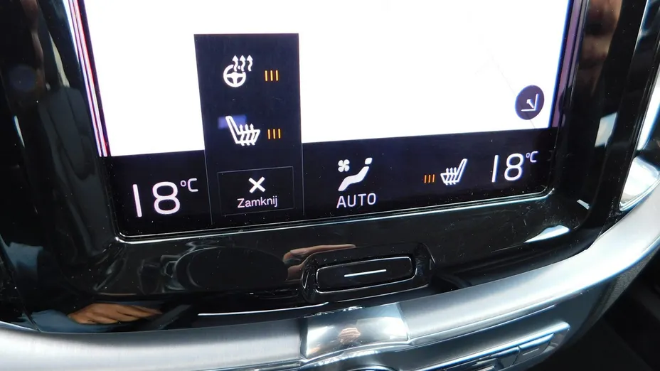 VOLVO XC60 -