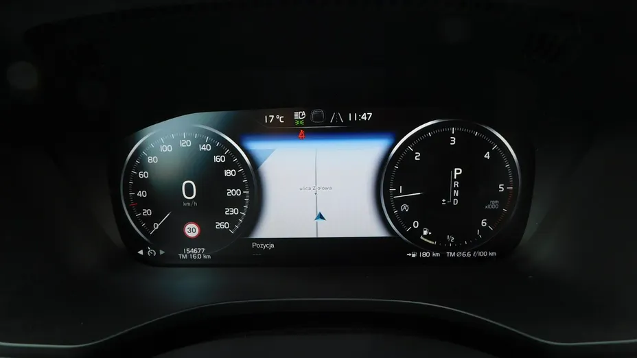VOLVO XC60 -