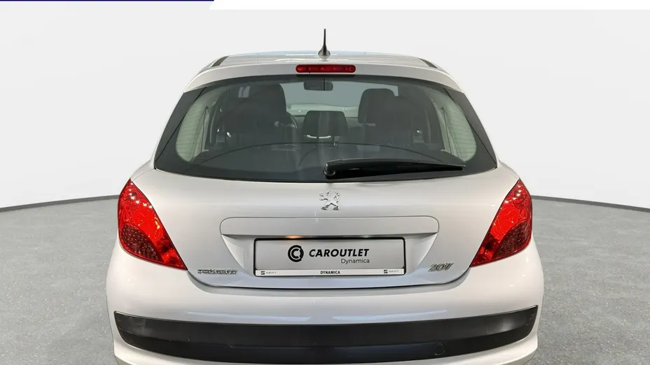 PEUGEOT 207 -