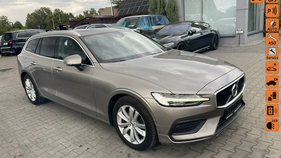 VOLVO V60 -