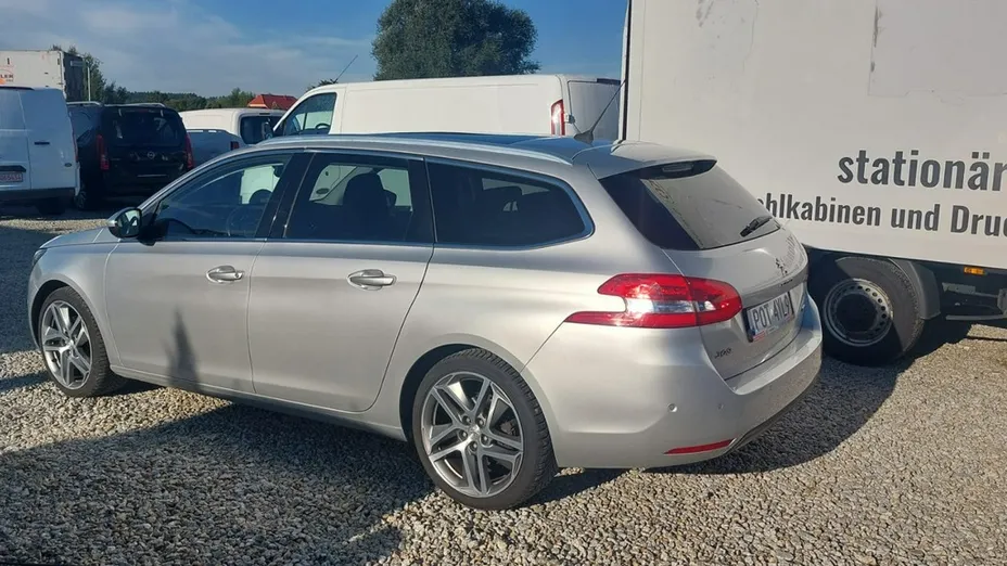 PEUGEOT 308 -