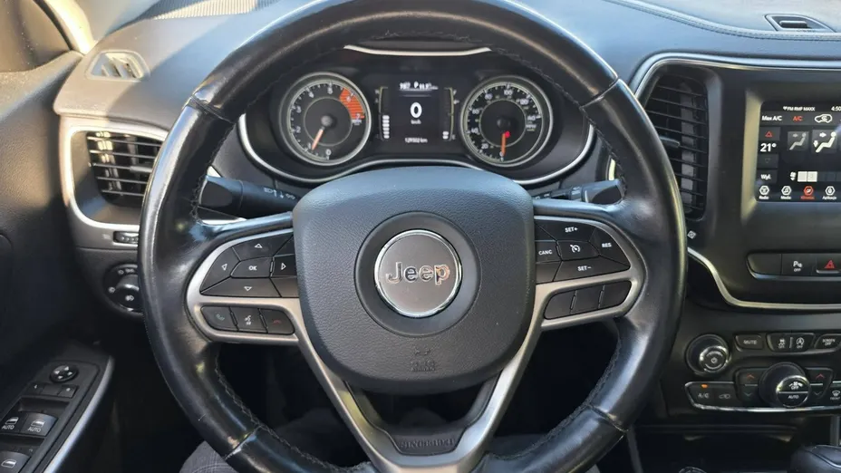 JEEP Cherokee -