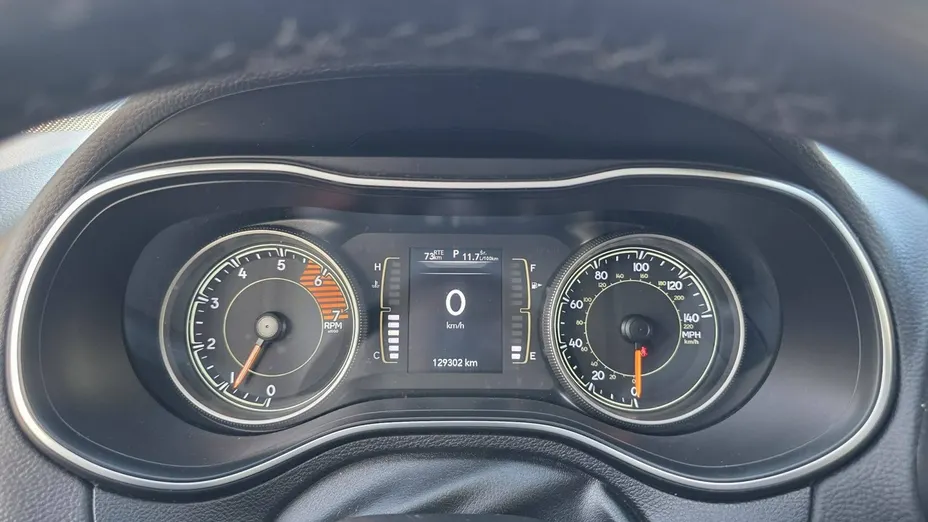 JEEP Cherokee -