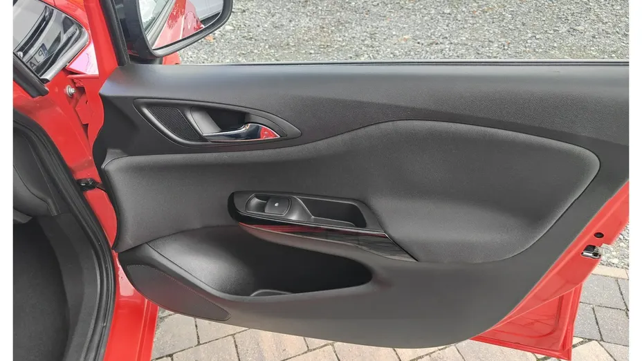 OPEL Corsa -