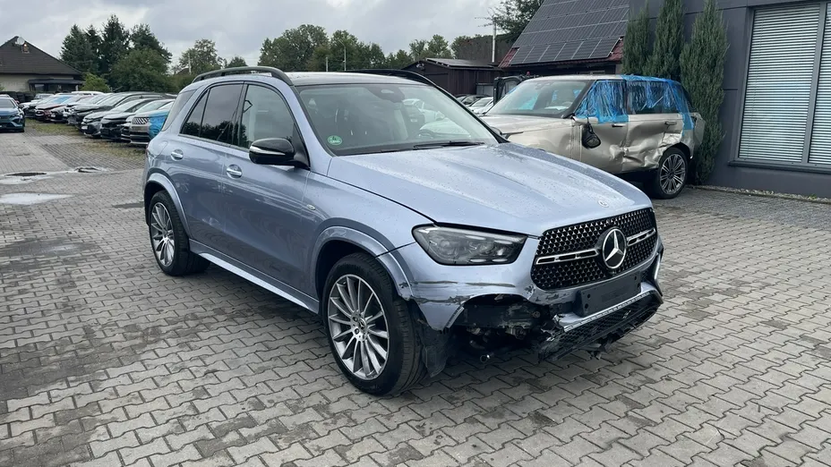 MERCEDES-BENZ GLE -