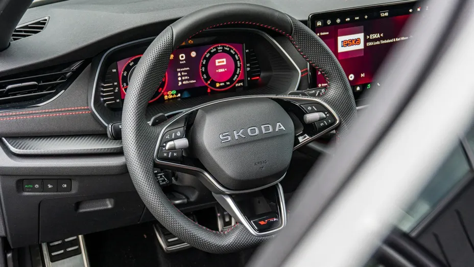 SKODA Octavia -