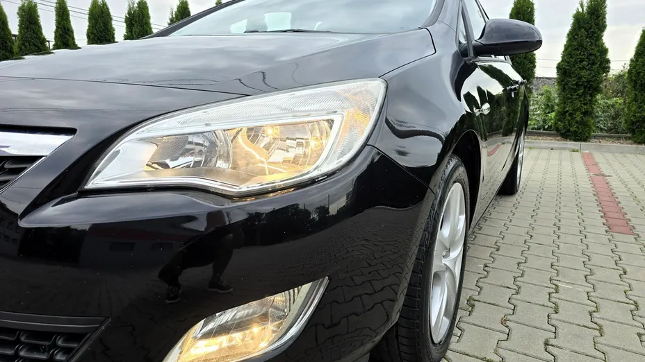 OPEL Astra -