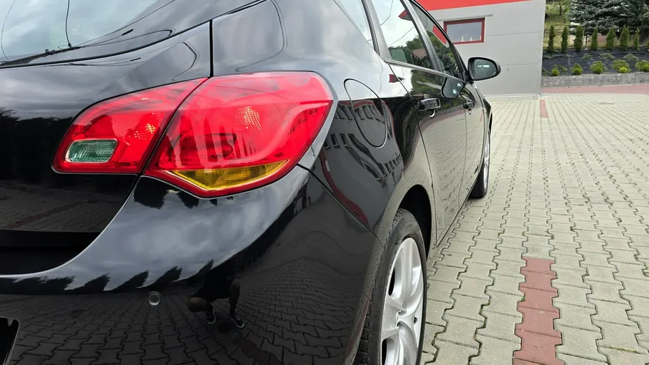 OPEL Astra -