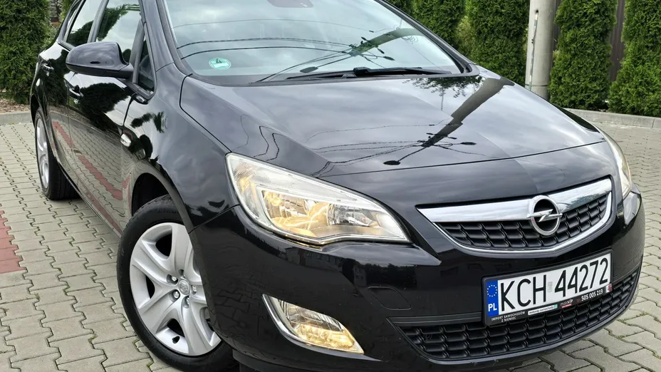 OPEL Astra -