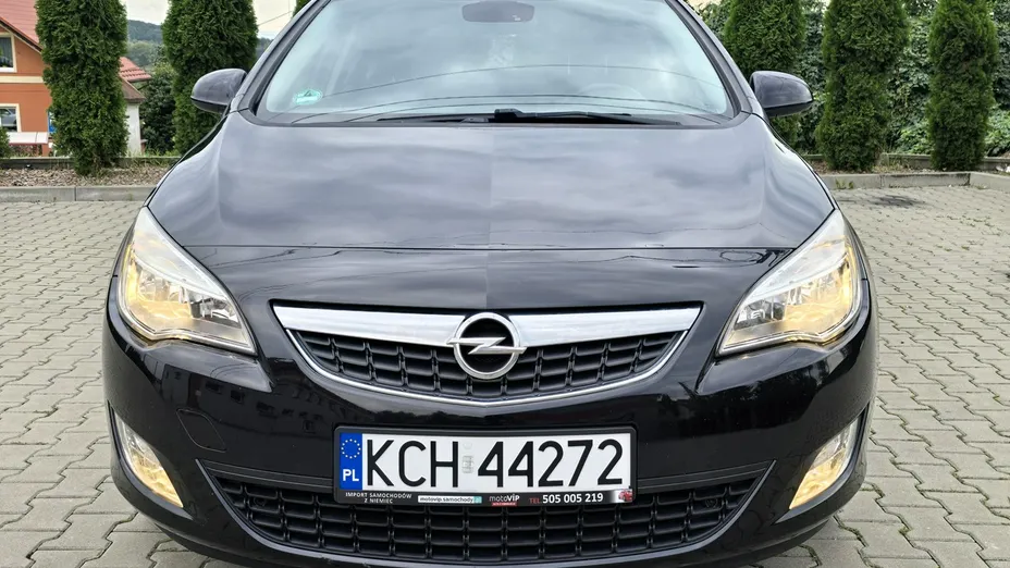 OPEL Astra -