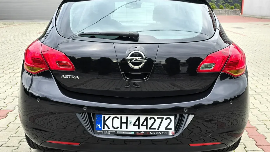 OPEL Astra -