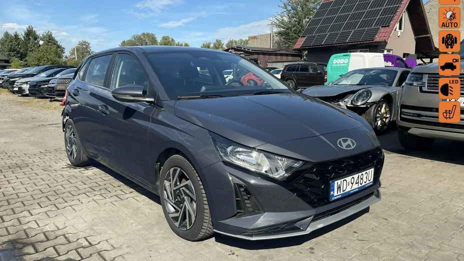 HYUNDAI i20 -