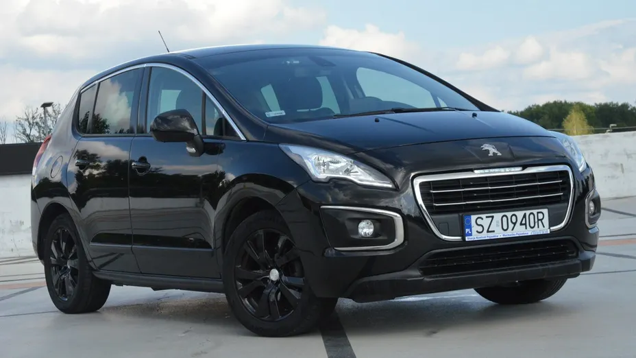 PEUGEOT 3008 -