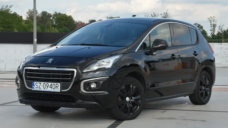 PEUGEOT 3008 -