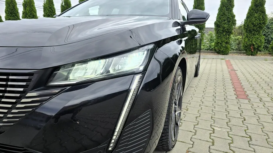 PEUGEOT 308 -