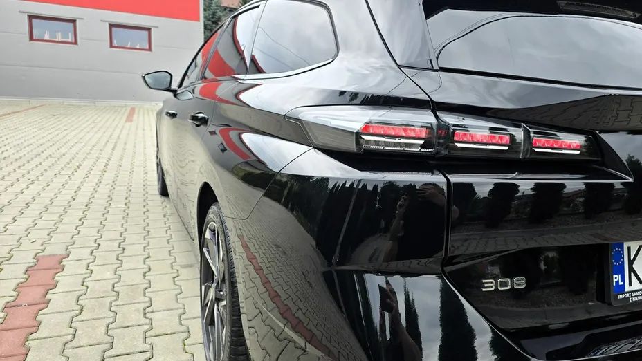 PEUGEOT 308 -