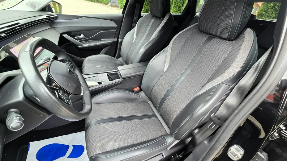 PEUGEOT 308 -