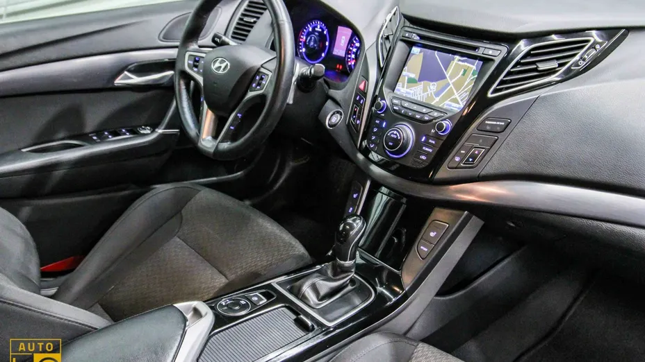 HYUNDAI i40 -