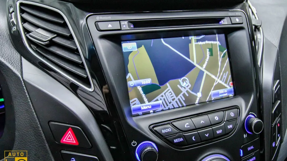 HYUNDAI i40 -