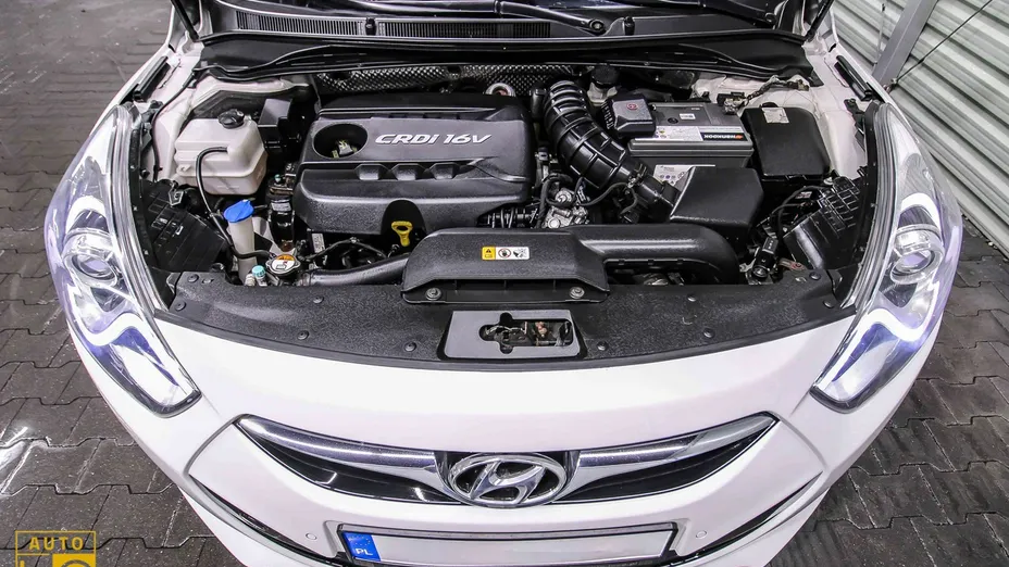 HYUNDAI i40 -