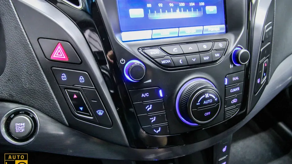 HYUNDAI i40 -
