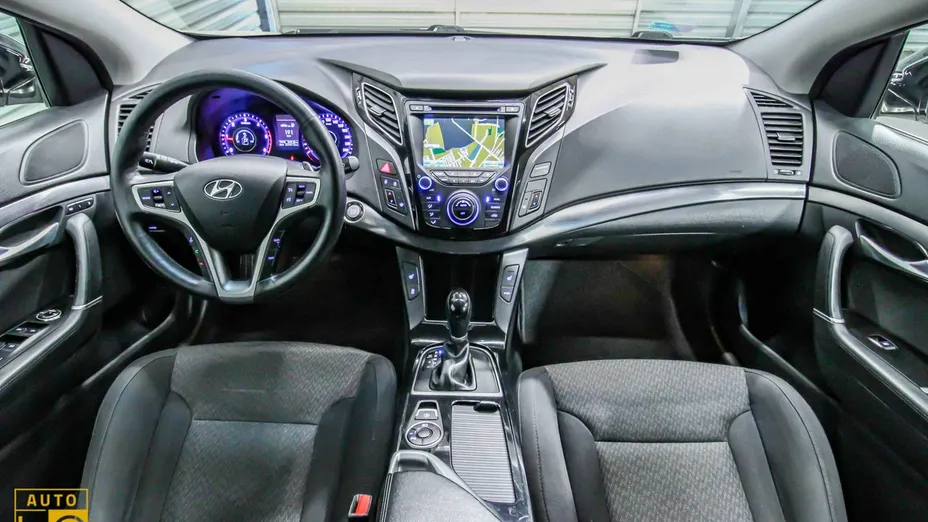 HYUNDAI i40 -