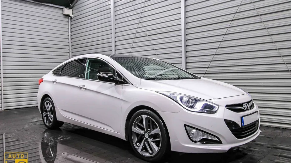 HYUNDAI i40 -