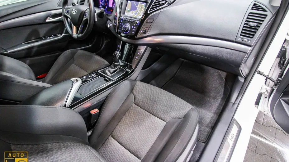 HYUNDAI i40 -