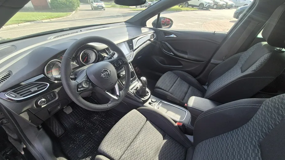 OPEL Astra -