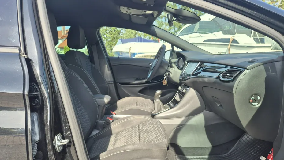 OPEL Astra -