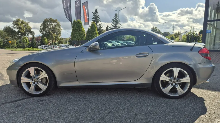 MERCEDES-BENZ SLK -