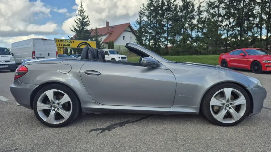 MERCEDES-BENZ SLK -