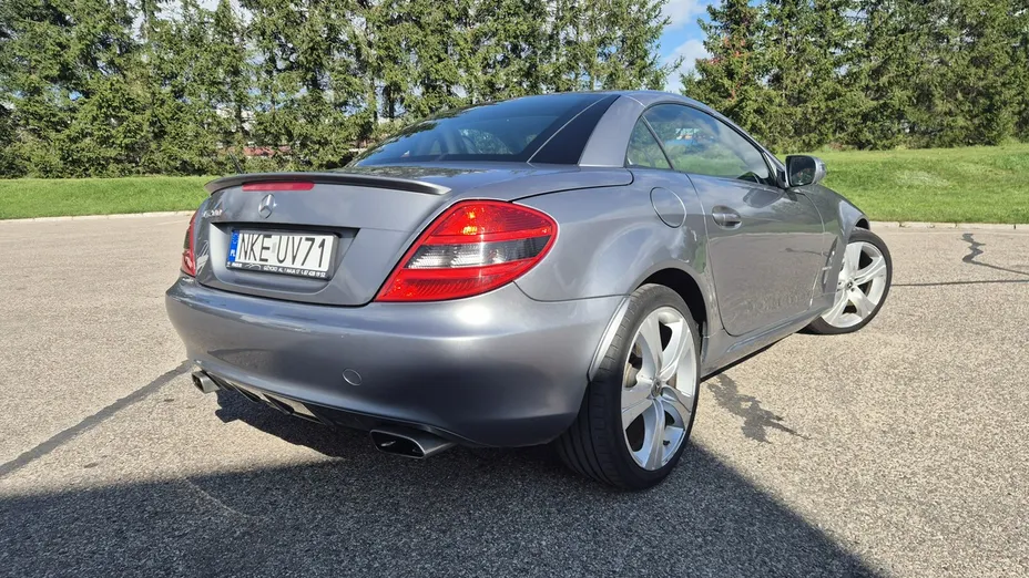 MERCEDES-BENZ SLK -