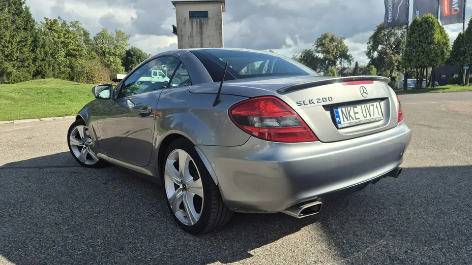 MERCEDES-BENZ SLK -