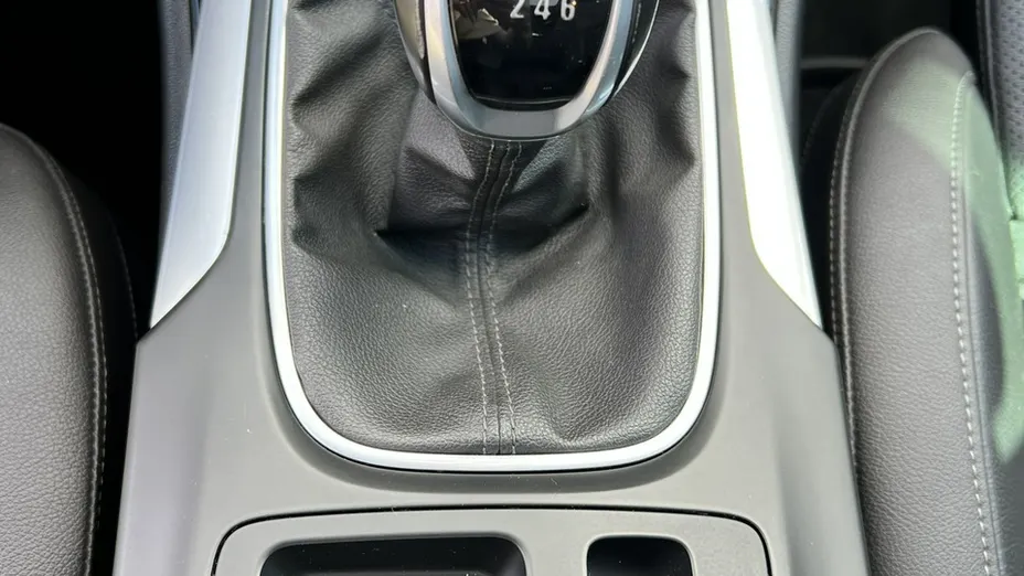 OPEL Insignia -